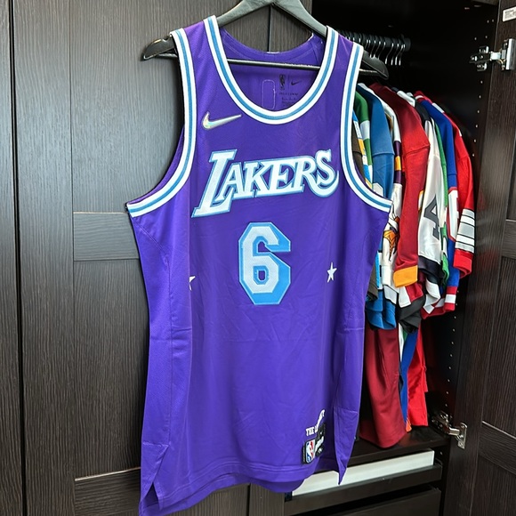 LeBron James Los Angeles Lakers Nike Authentic Jersey - City Edition - Purple - Picture 3 of 7